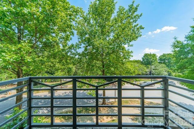820 Garden District Drive, Charlotte, NC 28202