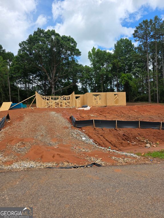 174 Airport Road 12, Canon, GA 30520