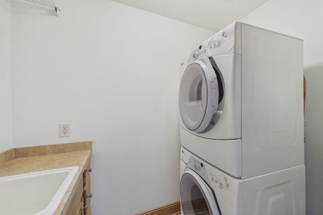 12402 Flanders Court NE I, Blaine, MN 55449