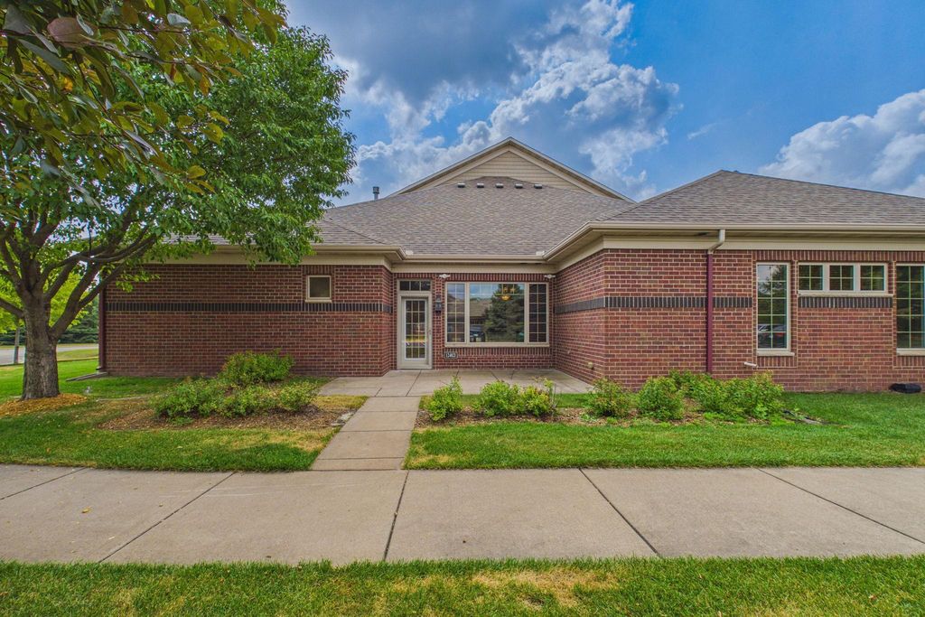12402 Flanders Court NE I, Blaine, MN 55449