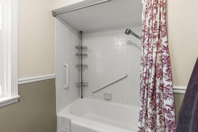 1207 Oregon Street, Joliet, IL 60435