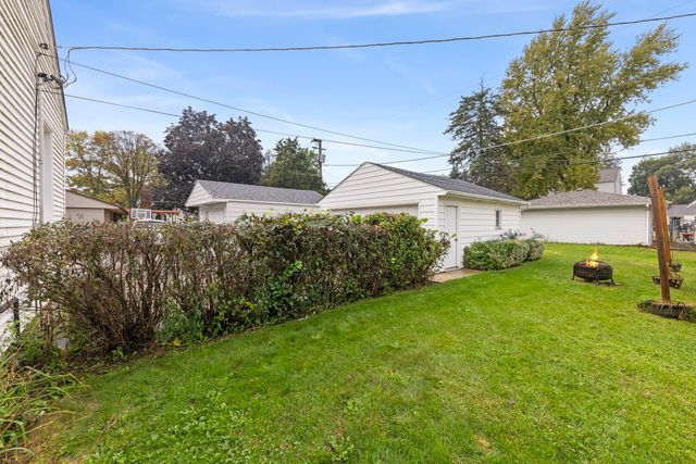 1207 Oregon Street, Joliet, IL 60435