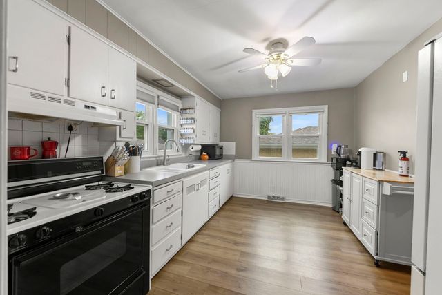 1207 Oregon Street, Joliet, IL 60435
