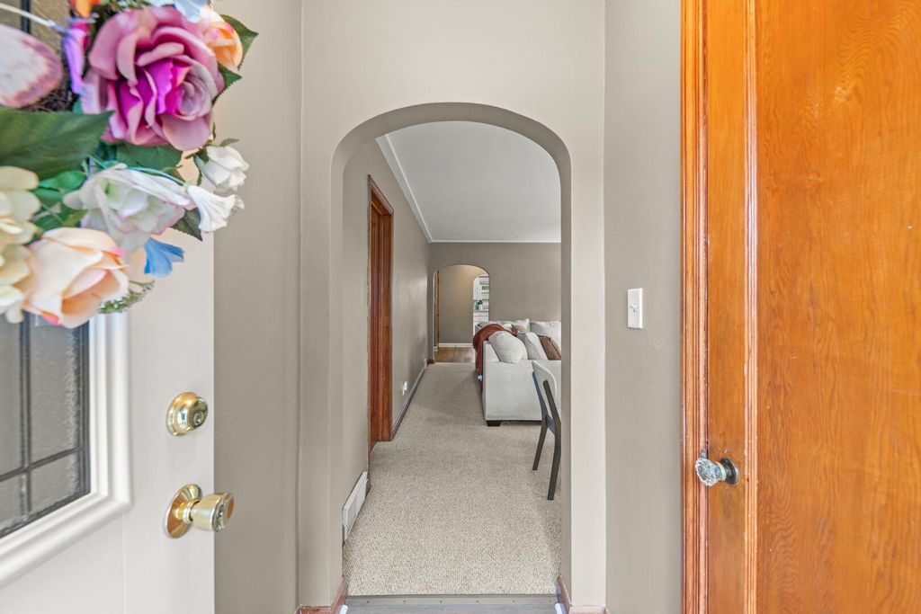 1207 Oregon Street, Joliet, IL 60435 — photo 3
