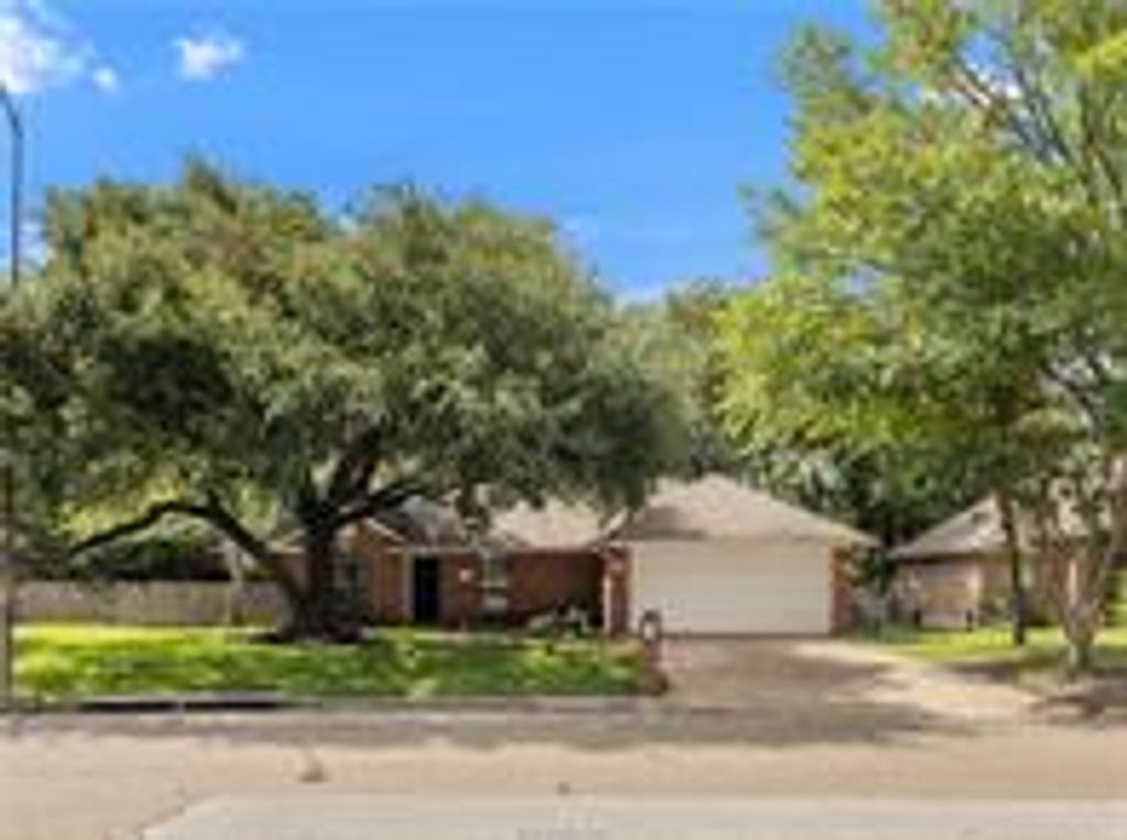 3919 Hawk Owl Cove, College Station, TX 77845