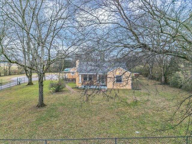 3200 Knight Drive, Nashville, TN 37207