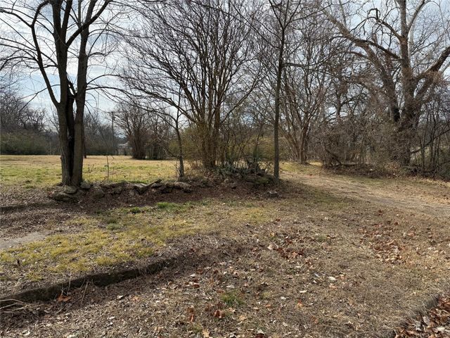 228 E Nelson Street, Denison, TX 75021