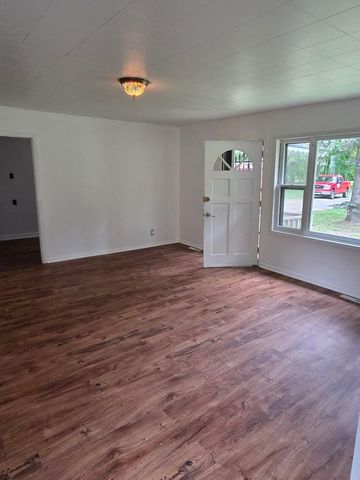 6980 Wooster Road, Jackson, MI 49201