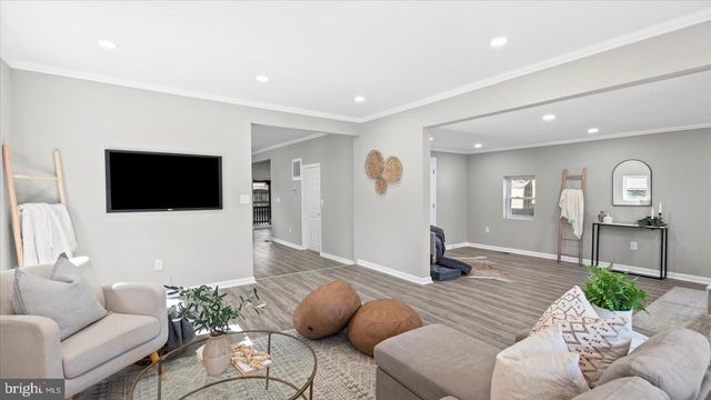 6041 CECIL AVE, Baltimore, MD 21207