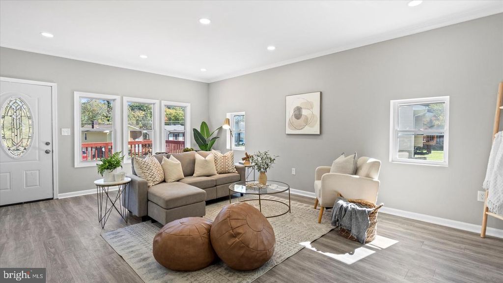 6041 CECIL AVE, Baltimore, MD 21207