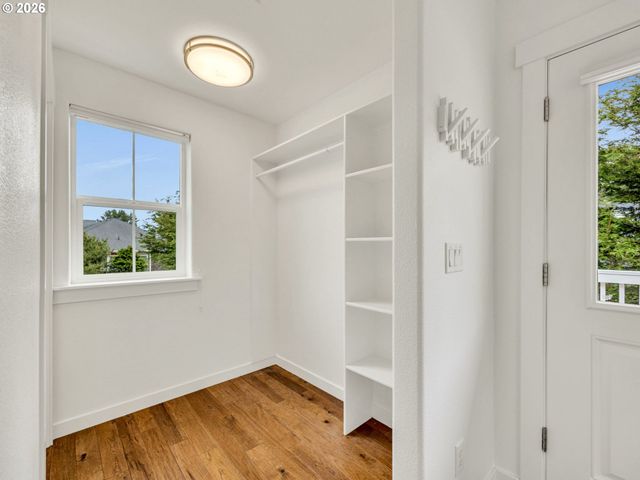 704 10TH St, Gearhart, OR 97138