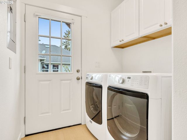 704 10TH St, Gearhart, OR 97138