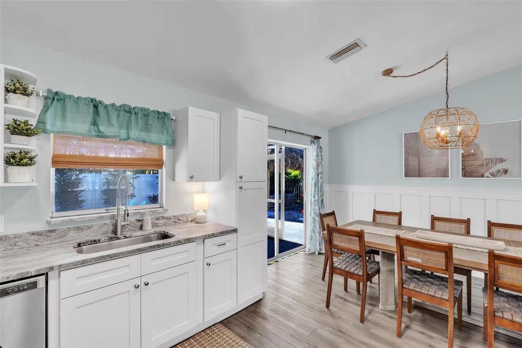 Image 14 of property listing at 5211 17TH AVENUE W, Bradenton, FL 34209