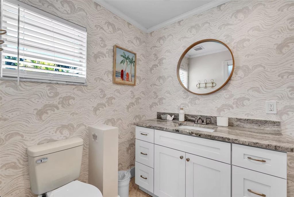 Image 22 of property listing at 5211 17TH AVENUE W, Bradenton, FL 34209