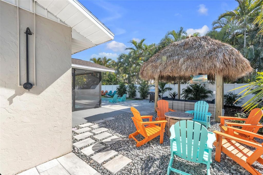 Image 43 of property listing at 5211 17TH AVENUE W, Bradenton, FL 34209