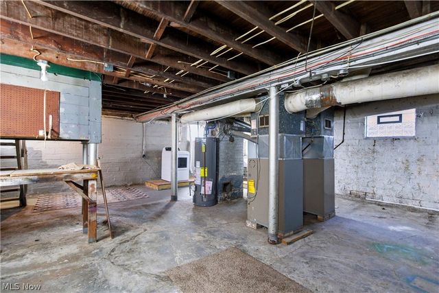 2609 Hood Avenue, Cleveland, OH 44109