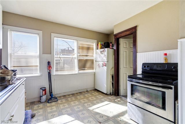 2609 Hood Avenue, Cleveland, OH 44109