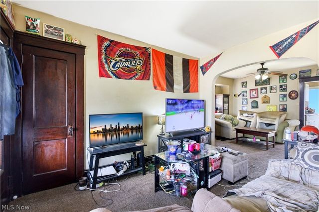 2609 Hood Avenue, Cleveland, OH 44109