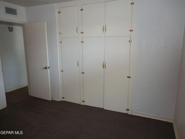 701 W YANDELL Drive 5, El Paso, TX 79902