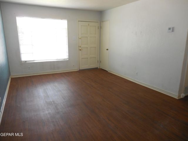 701 W YANDELL Drive 5, El Paso, TX 79902