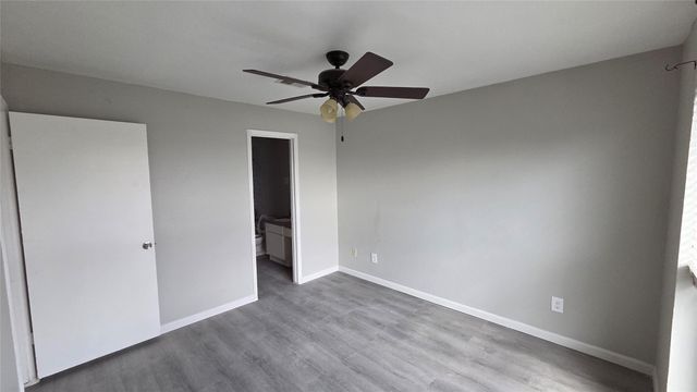 18800 Egret Bay Boulevard 106, Houston, TX 77058