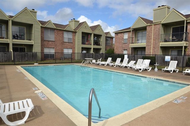 18800 Egret Bay Boulevard 106, Houston, TX 77058