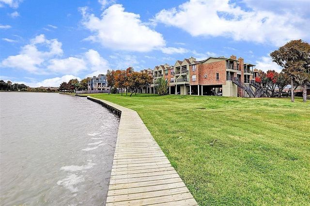18800 Egret Bay Boulevard 106, Houston, TX 77058