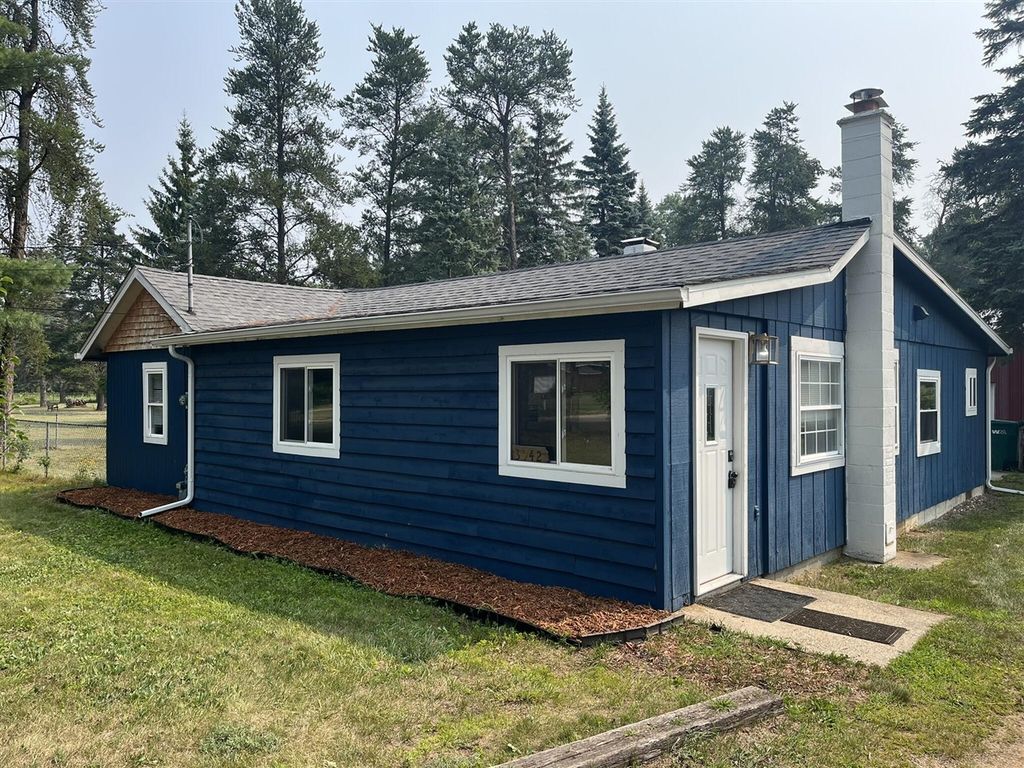 3942 Woods Road, Harrison, MI 48625