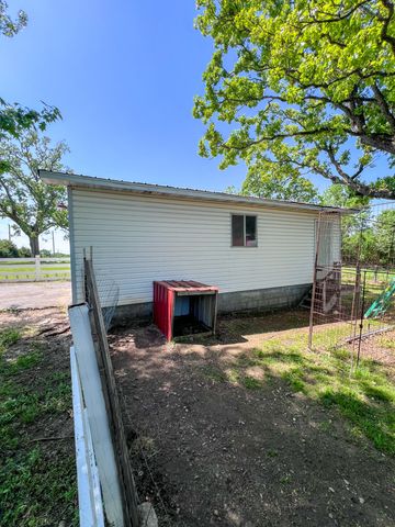 3173 Highway 123, Humansville, MO 65674