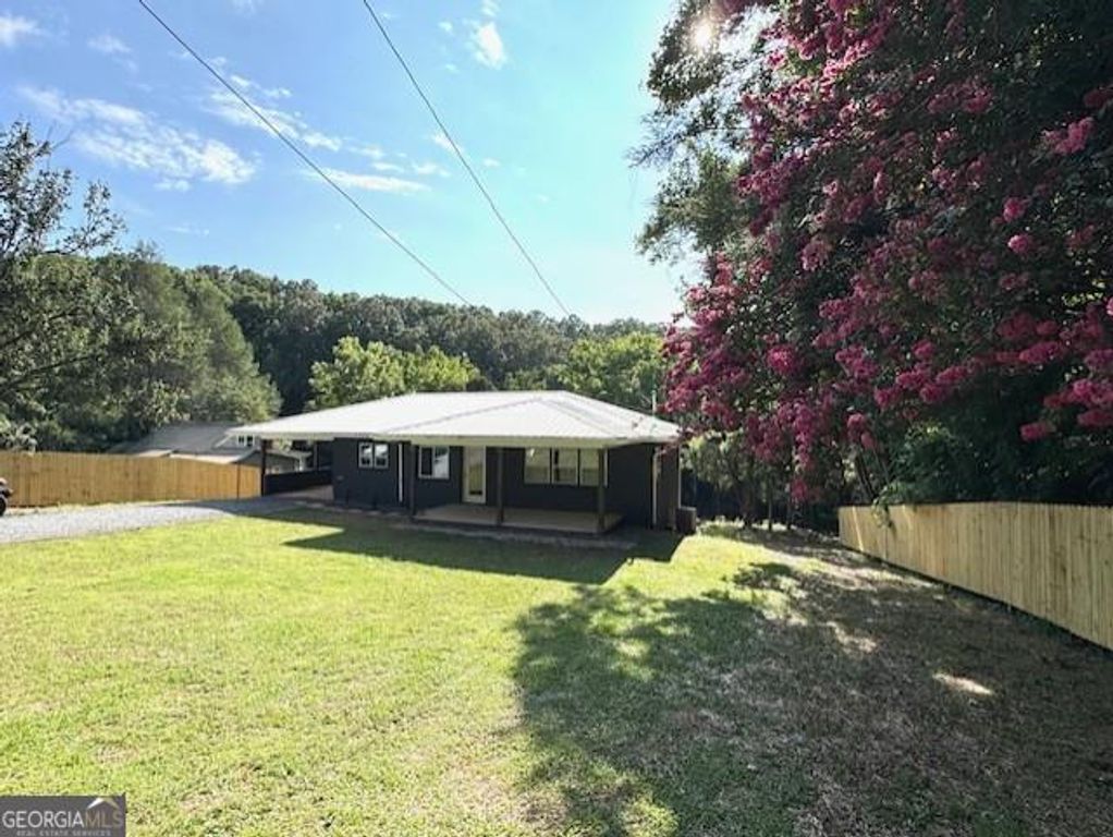428 Kingtown Street, Mccaysville, GA 30555