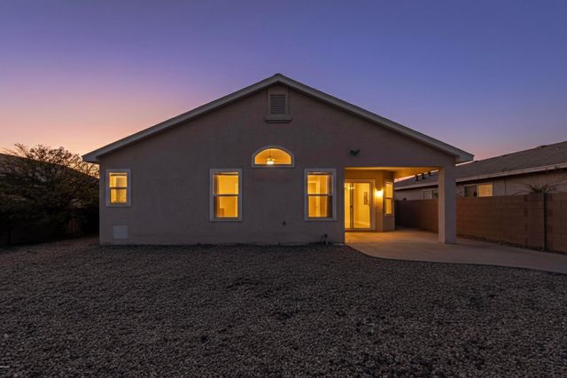 5824 Gemini Avenue NW, Albuquerque, NM 87114