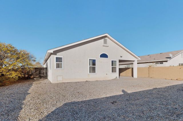5824 Gemini Avenue NW, Albuquerque, NM 87114