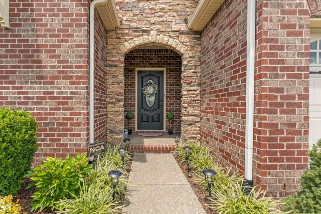 1115 Marys Pl, Lebanon, TN 37090
