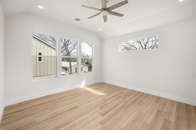 6107 Richardson LN 3, Austin, TX 78741