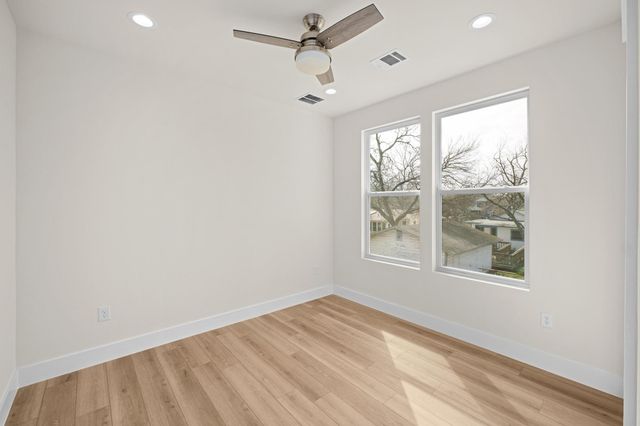 6107 Richardson LN 3, Austin, TX 78741