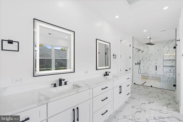 1832 PIMMIT DR, Falls Church, VA 22043