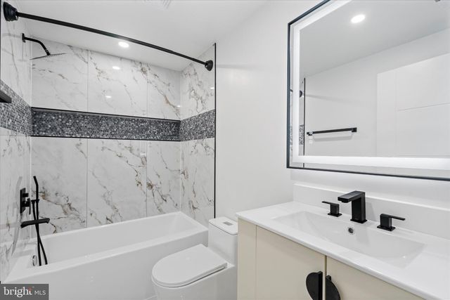 1832 PIMMIT DR, Falls Church, VA 22043