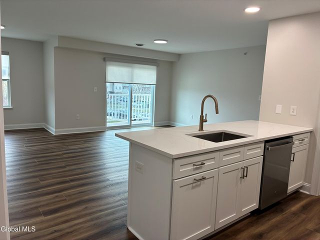 60 Weibel Avenue 1FL202, Saratoga Springs, NY 12866