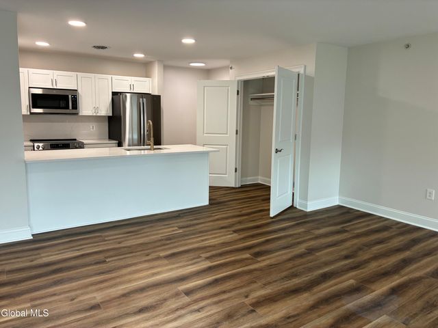 60 Weibel Avenue 1FL202, Saratoga Springs, NY 12866