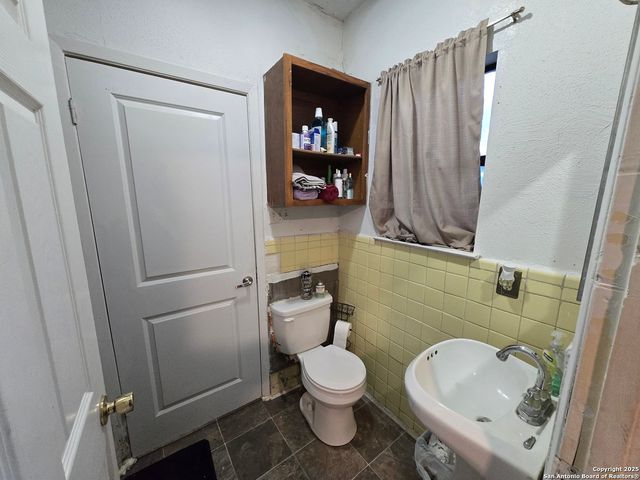 1806 Santa Anna St, San Antonio, TX 78201