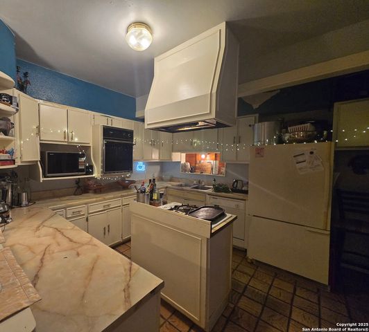 1806 Santa Anna St, San Antonio, TX 78201