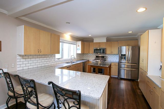 660 Lakewood Drive SW, Hutchinson, MN 55350