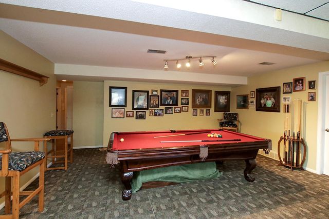 660 Lakewood Drive SW, Hutchinson, MN 55350