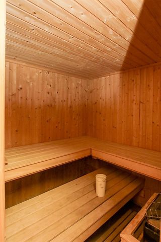 660 Lakewood Drive SW, Hutchinson, MN 55350