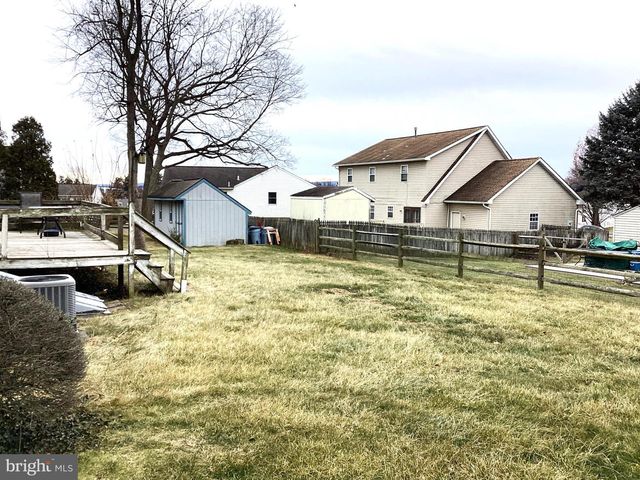 4208 JUNIPER DR, Reading, PA 19605