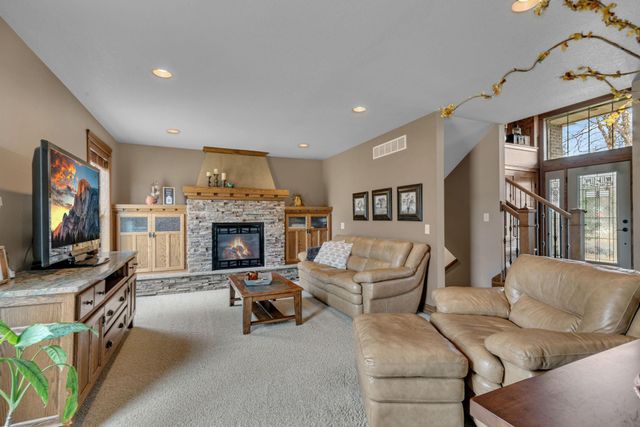 1201 Huntington Drive S, Sartell, MN 56377