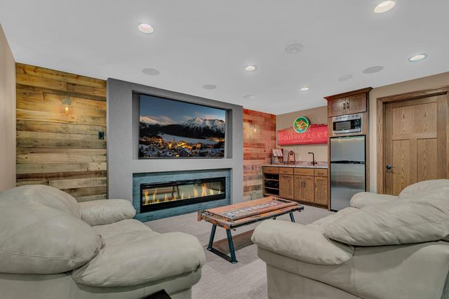 1201 Huntington Drive S, Sartell, MN 56377