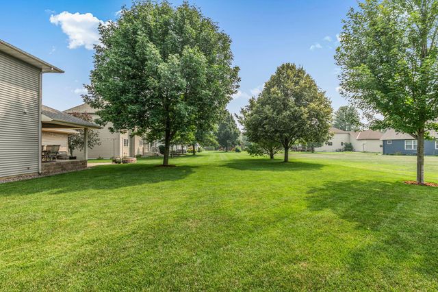 1201 Huntington Drive S, Sartell, MN 56377