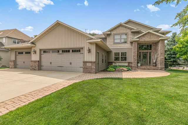1201 Huntington Drive S, Sartell, MN 56377