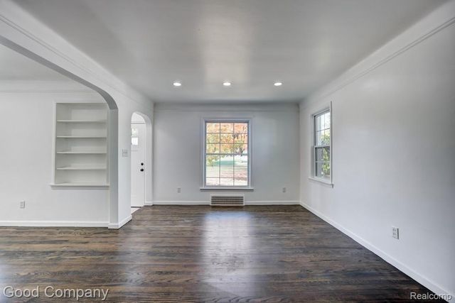 2716 Thomas Avenue, Berkley, MI 48072